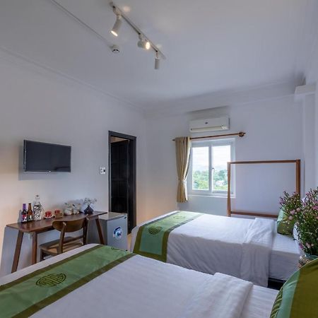 Charming Riverside Hotel Hue Dış mekan fotoğraf