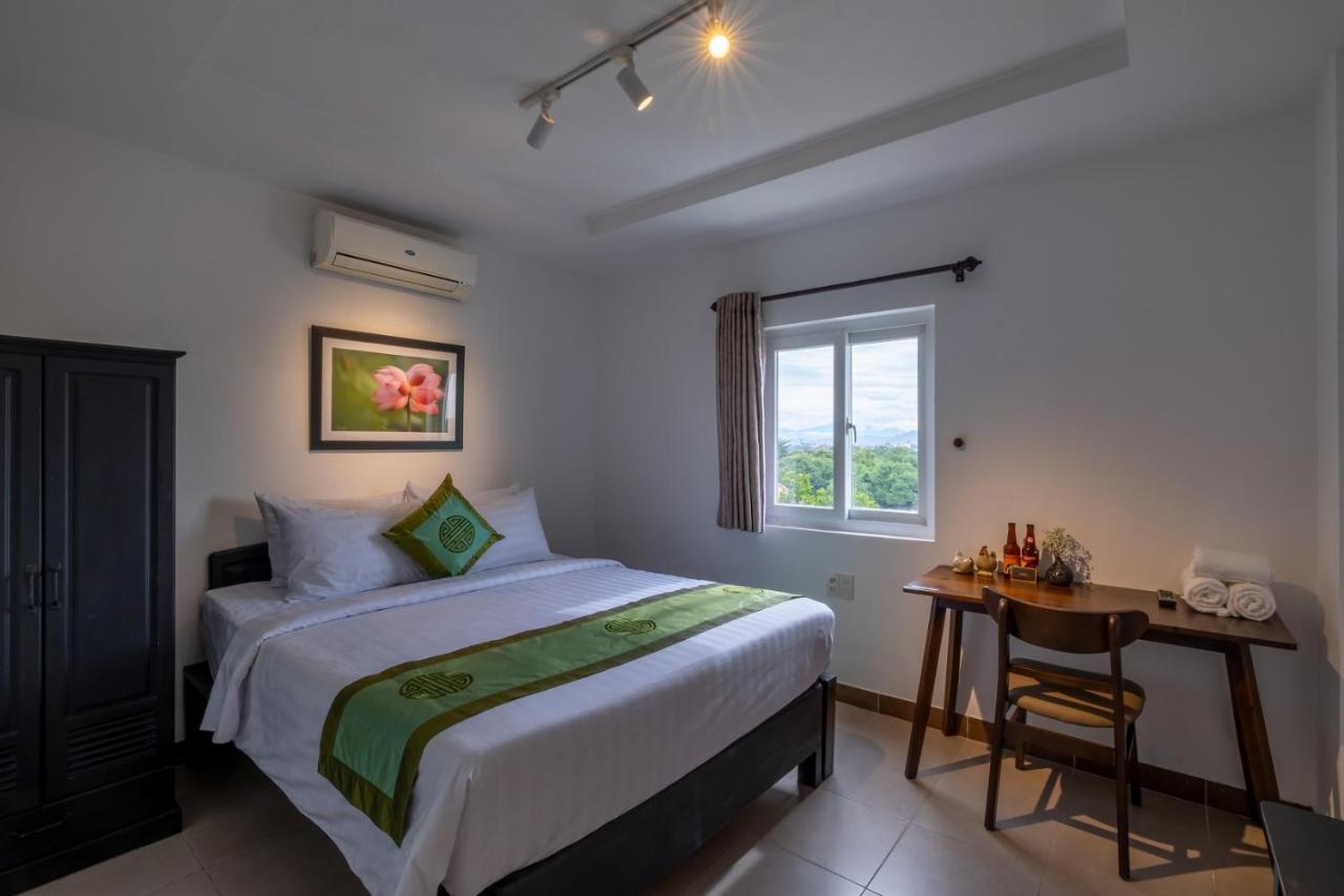 Charming Riverside Hotel Hue Dış mekan fotoğraf