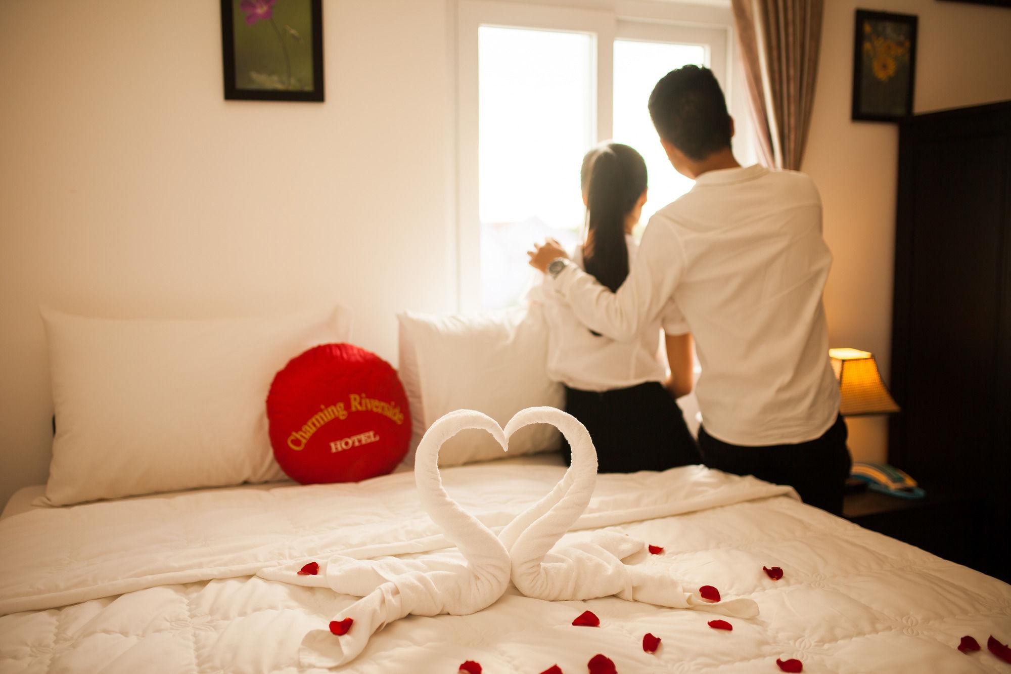 Charming Riverside Hotel Hue Dış mekan fotoğraf