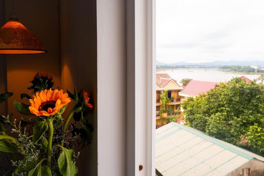 Charming Riverside Hotel Hue Dış mekan fotoğraf